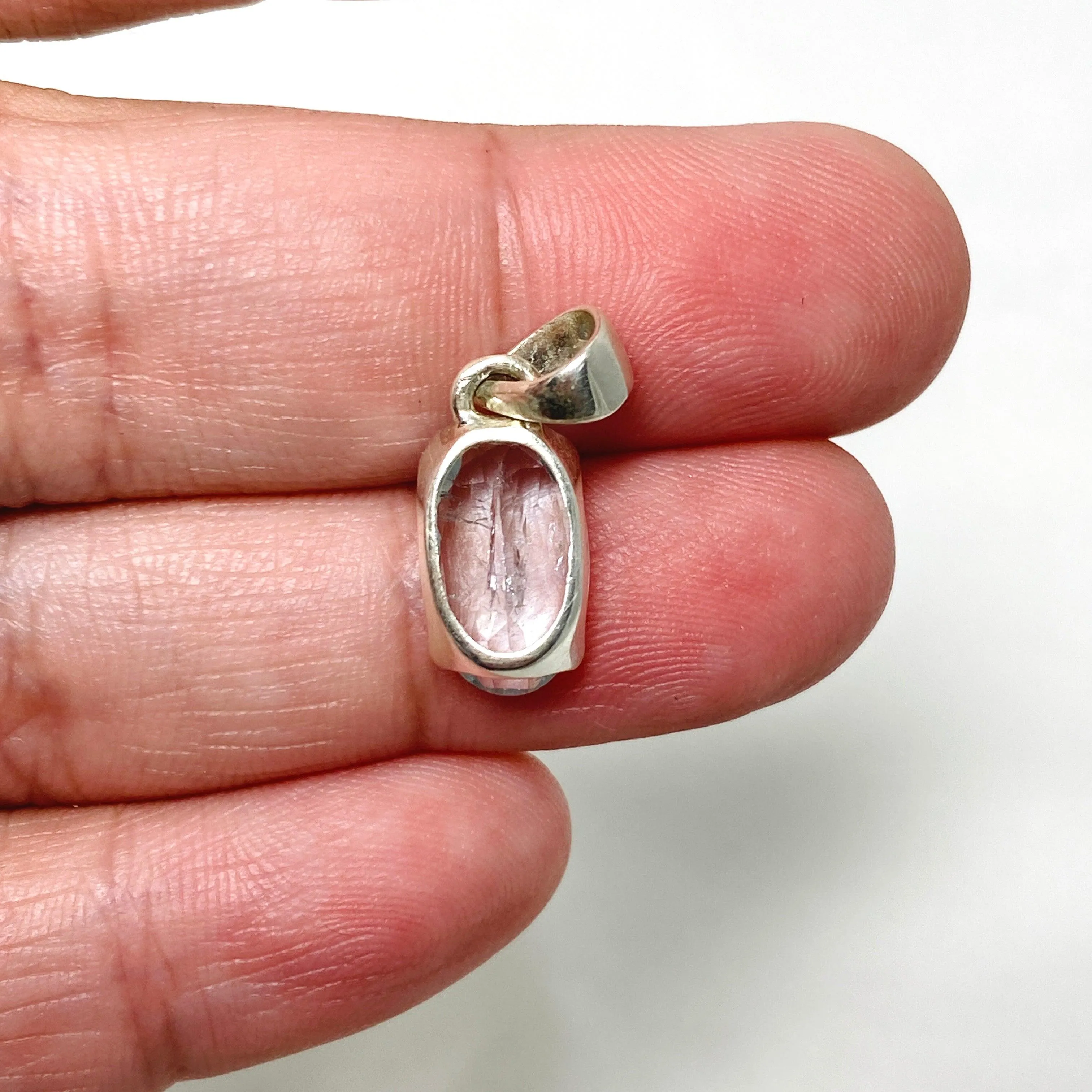 Aquamarine Faceted Petite Oval Pendant PPGJ743