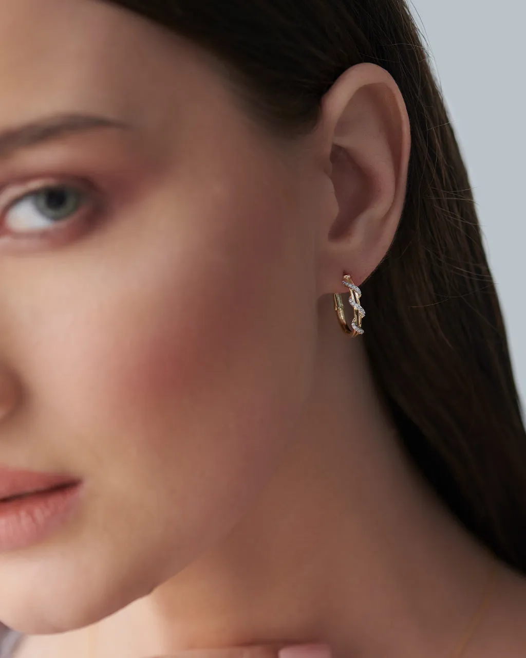 Coiled Medium Hoops