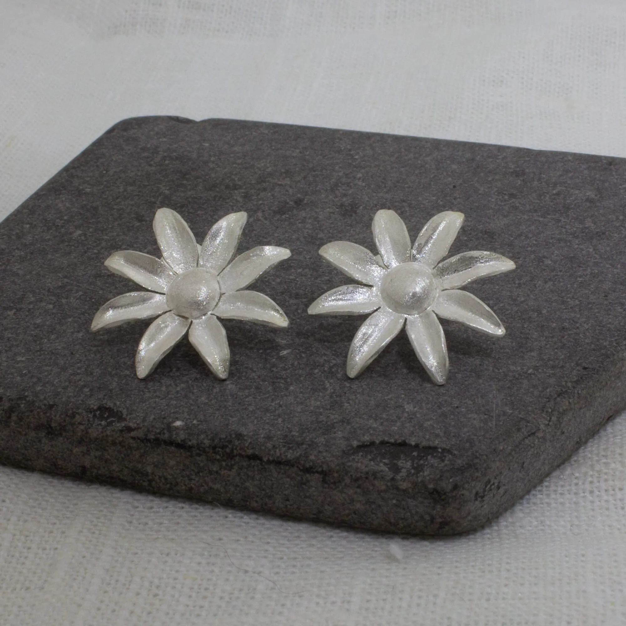 Daisy Flower Brushed Stud Earrings
