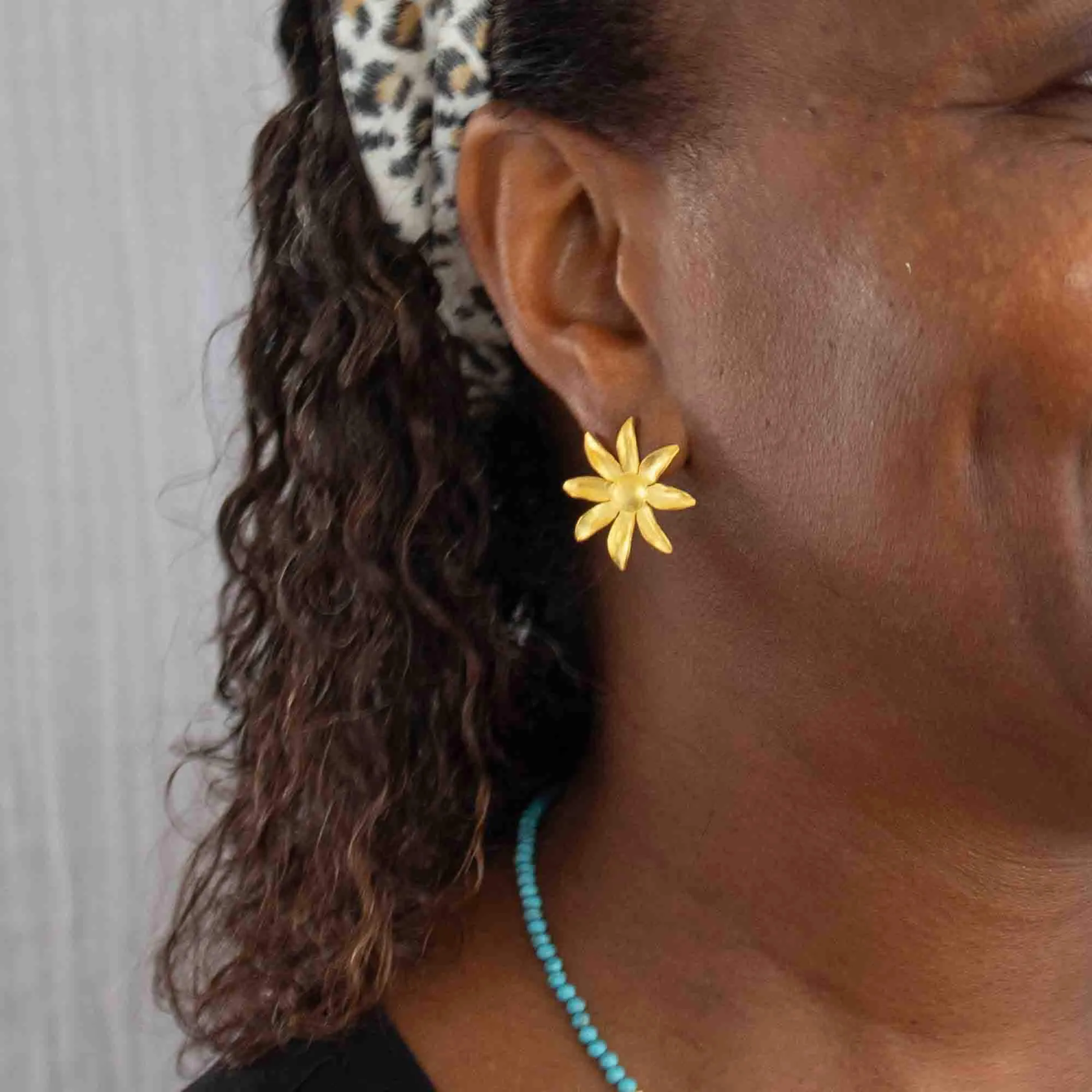 Daisy Flower Brushed Stud Earrings