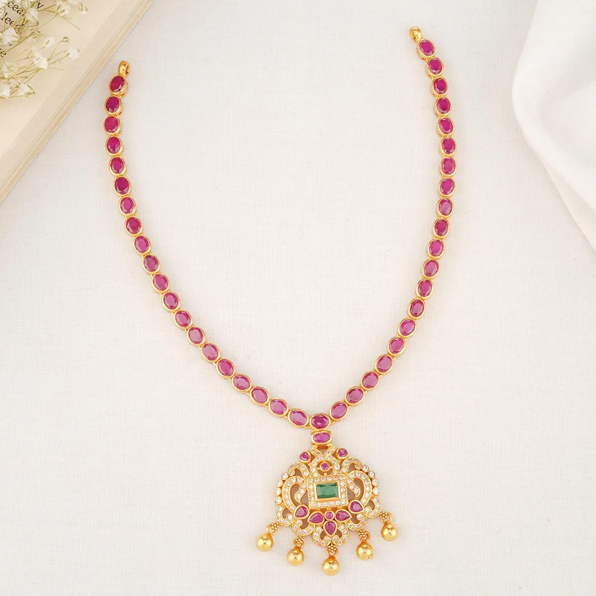 Divya Short Necklace