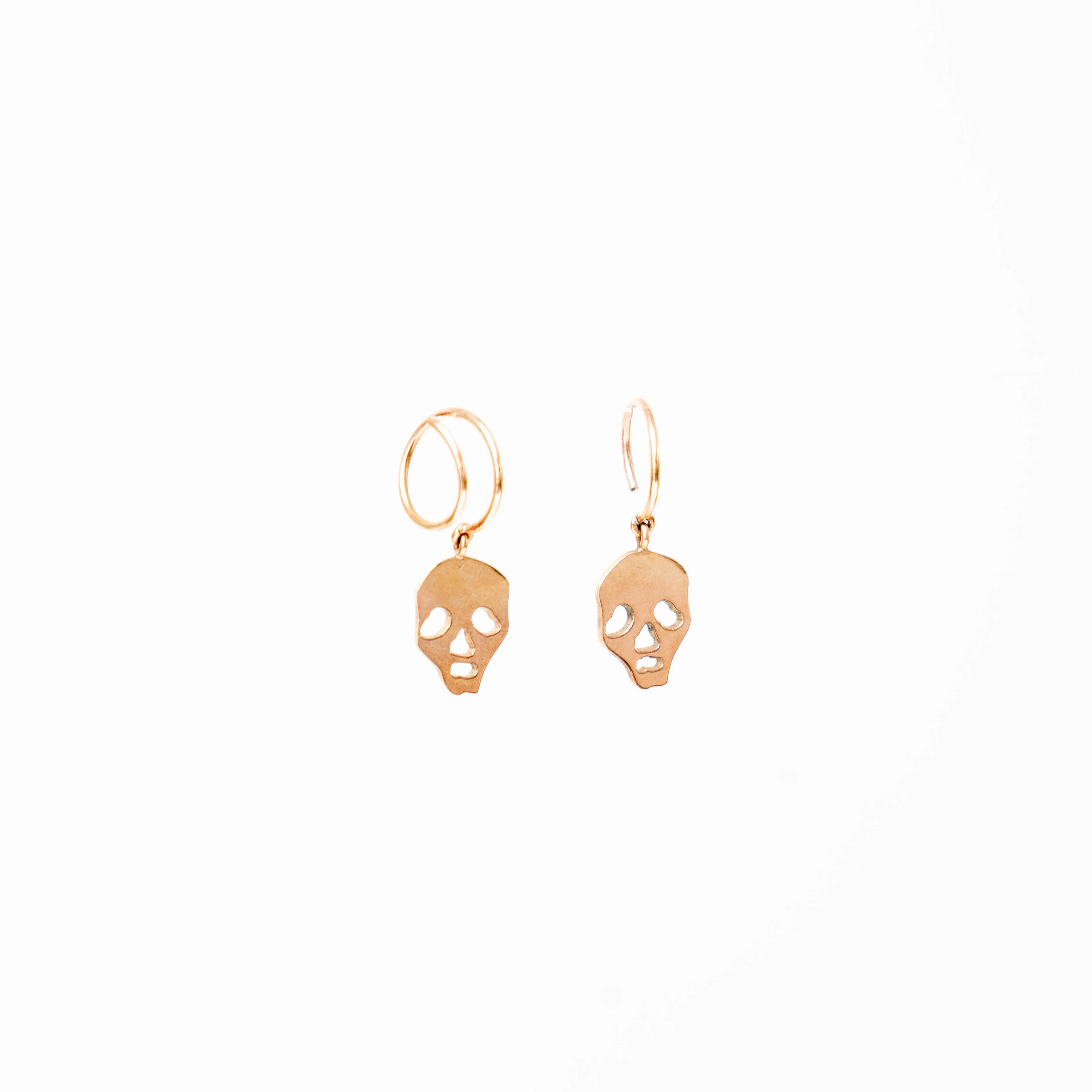 Flat Skull Earrings in Gold