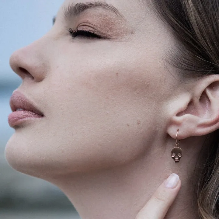 Flat Skull Earrings in Gold