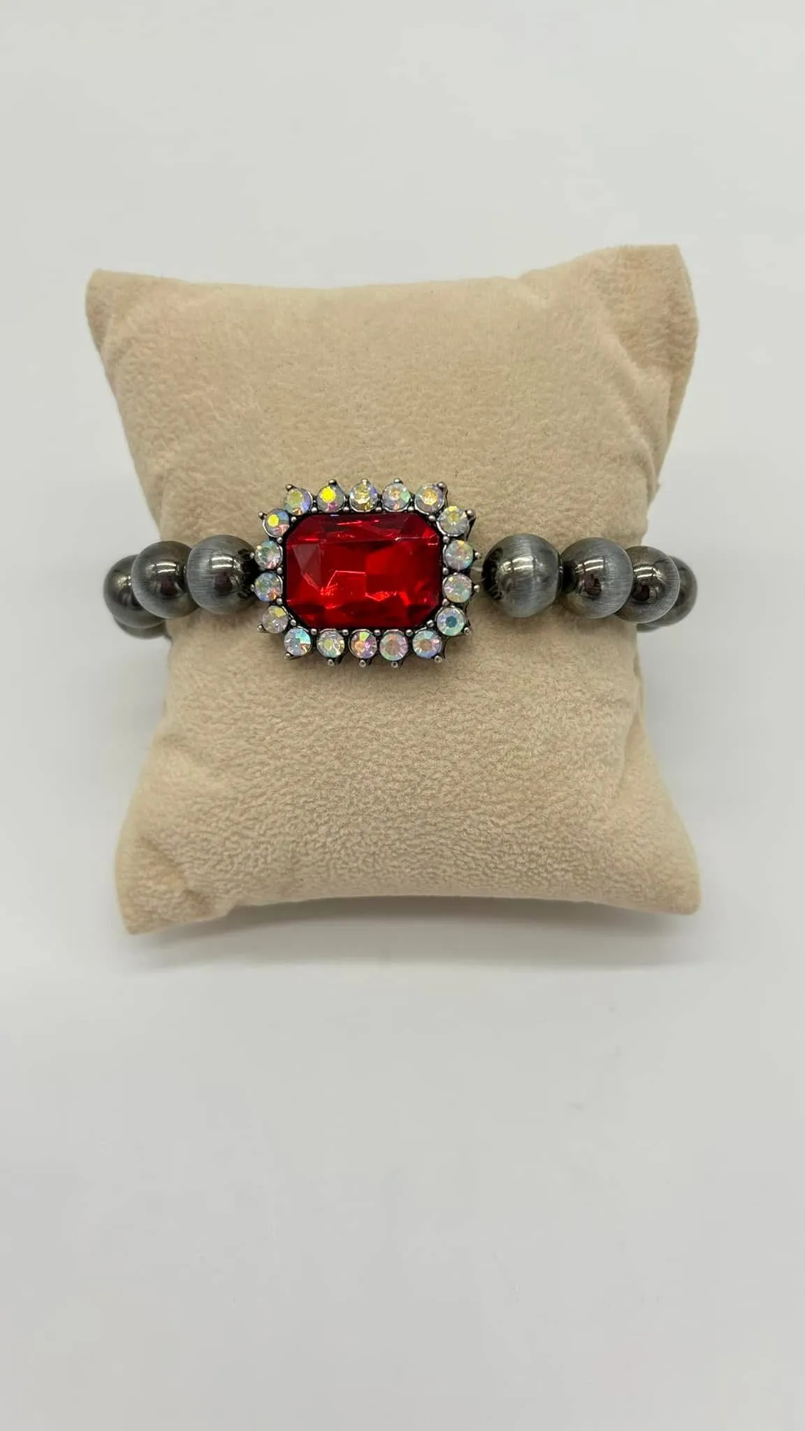 Navajo Pearl w/ Rhinestone Bracelet