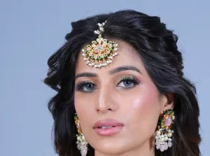 Opulent Navratan Kundan Mangtikka