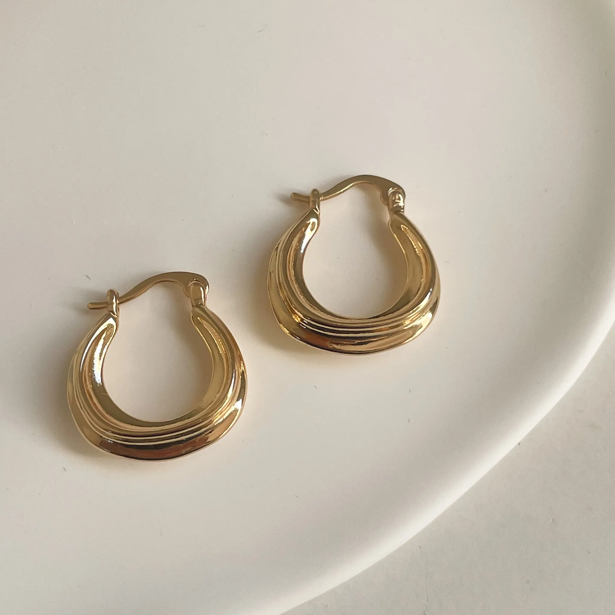 Posie Hoops
