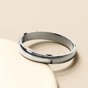 Serena Solid Flat Hinged Bangle in Silver