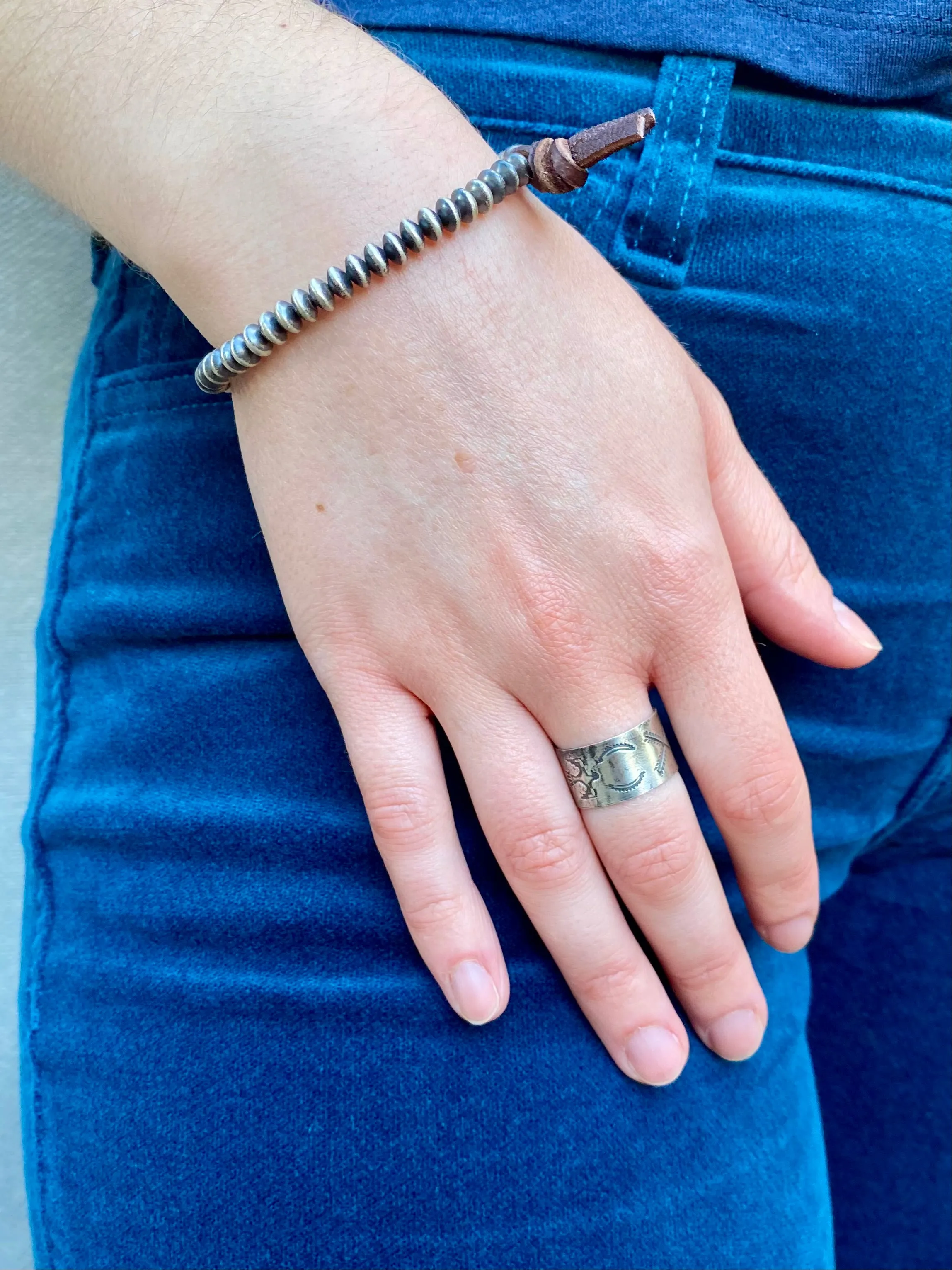 Silver Saucer Bead Bracelet | CLP