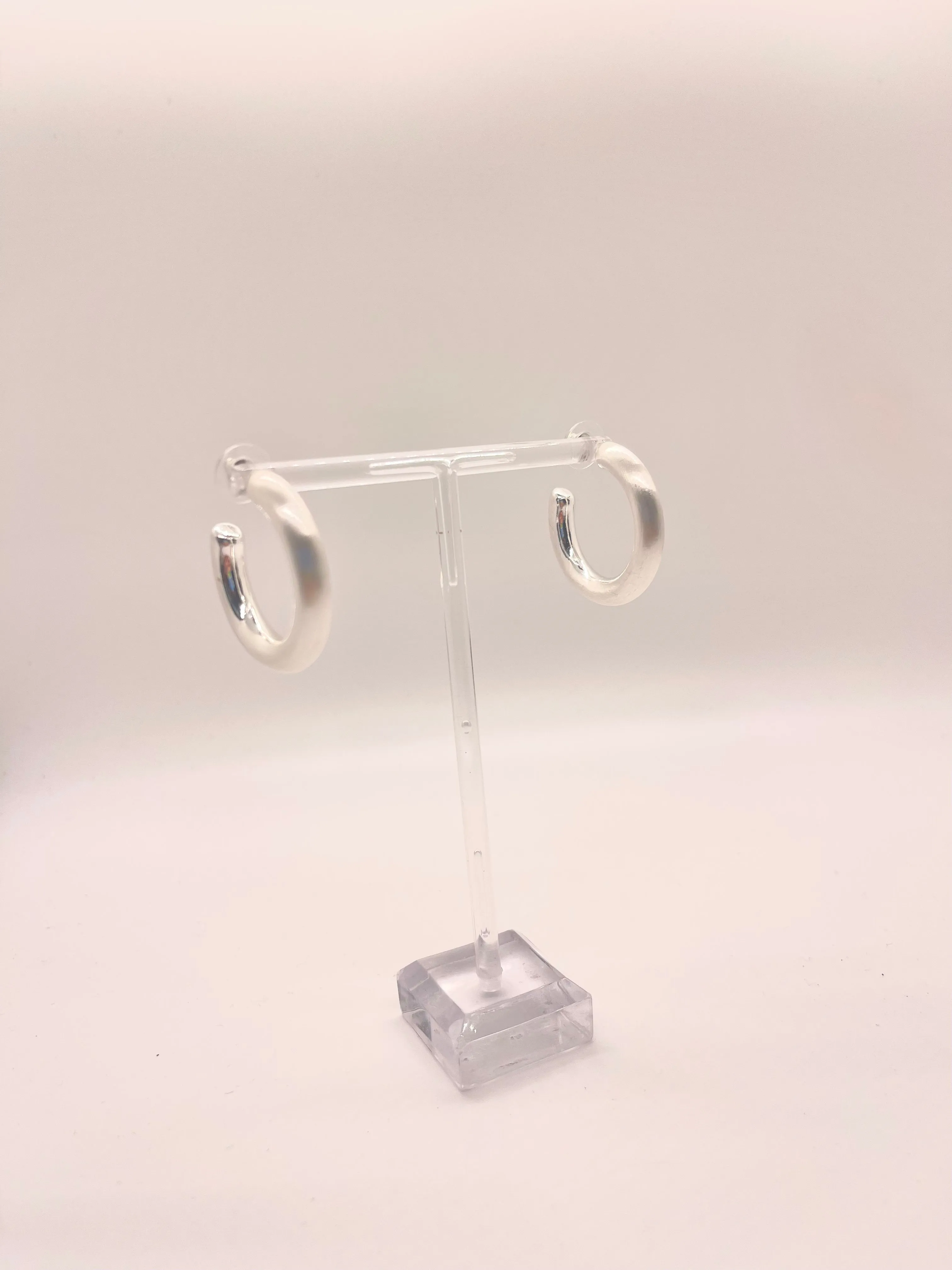 Small Chunky Classic Shiny Hoops
