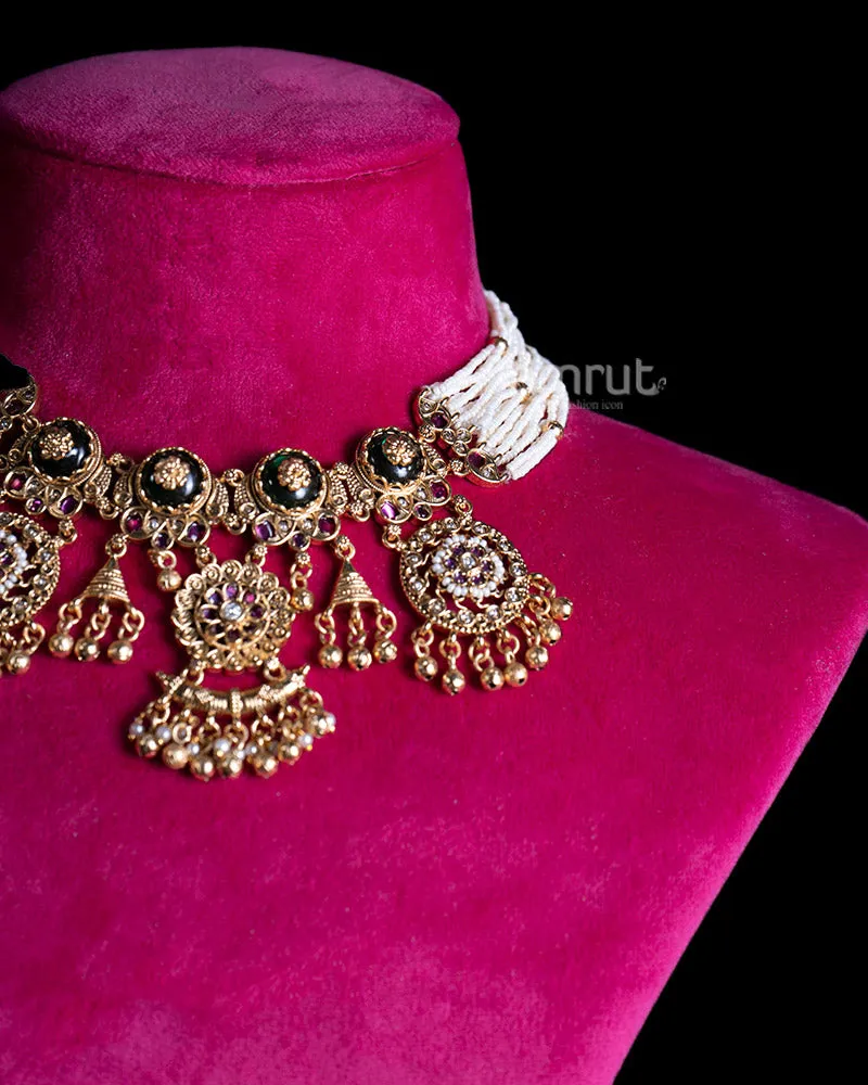 White Beads and Gemstone Pendants Necklace Set
