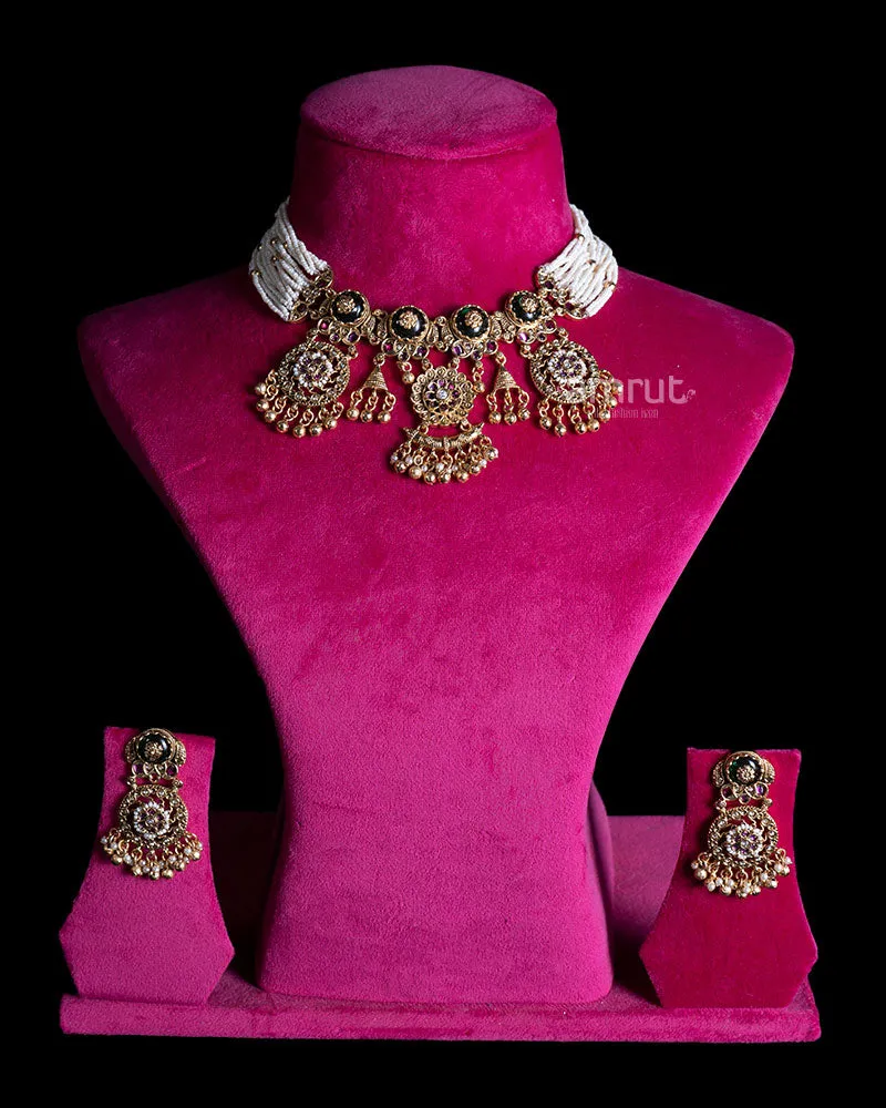 White Beads and Gemstone Pendants Necklace Set